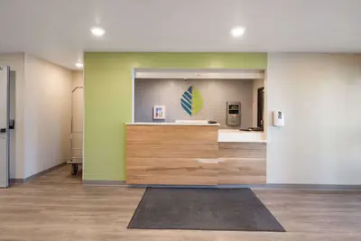Photo 3 - WoodSpring Suites Colorado Springs North - Air Force Academy