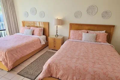 Photo 5 - Beachfront Resort * Heated Pool * Sleeps Heaps (Saida Royale 9039) by RedAwning