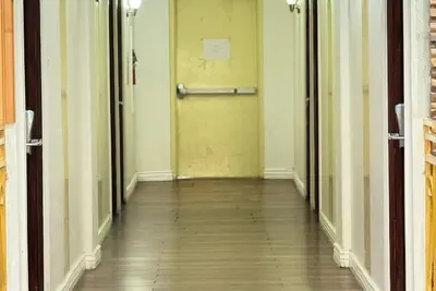 Photo 3 - Alien Residence Inn