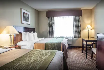 Photo 3 - Avon Hotel