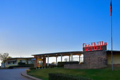 Photo 3 - The Foothills Motel
