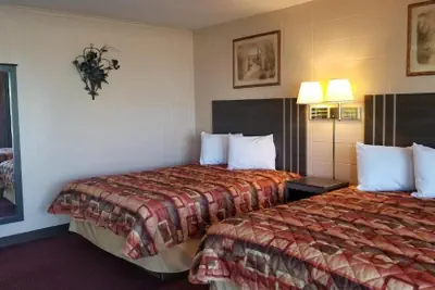 Photo 4 - Scottish Inn McMinnville