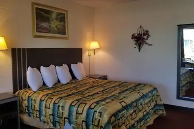 Photo 5 - Scottish Inn McMinnville