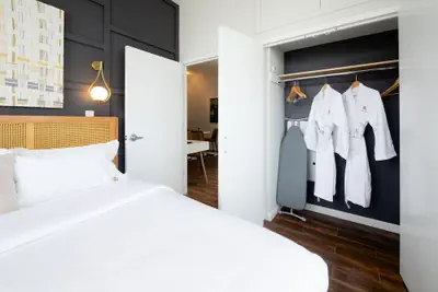 Photo 5 - The Modernist Hotel
