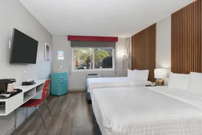 Photo 5 - Royal Pagoda Motel