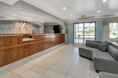 Photo 3 - Studio 6 Ontario, Ca - Convention Center - Airport