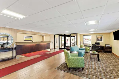 Photo 4 - SureStay by Best Western Grayson