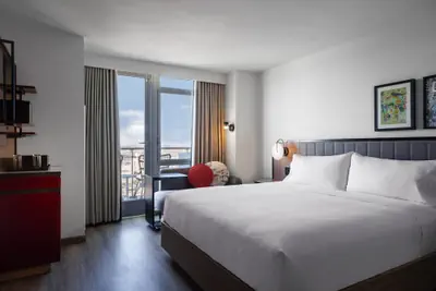 Photo 5 - Renaissance New York Flushing Hotel at Tangram