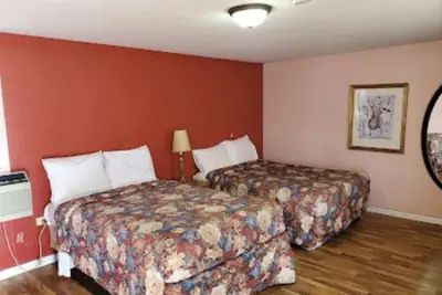 Photo 5 - Napp Inn Motel