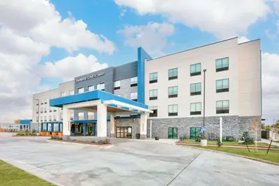 Photo 2 - Hampton Inn & Suites Dalhart