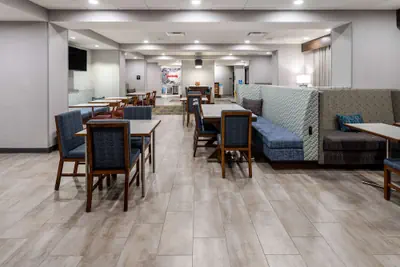 Photo 3 - Hampton Inn Monticello
