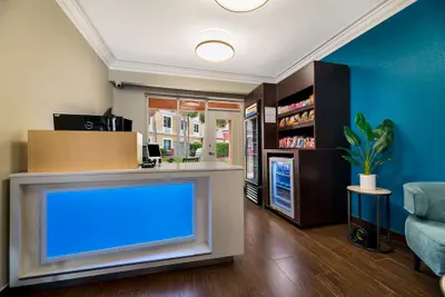 Photo 5 - SureStay Plus Hotel by Best Western The Villages