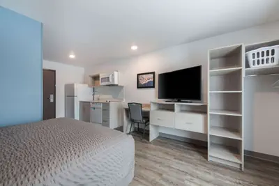 Photo 2 - WoodSpring Suites Concord-Charlotte Speedway