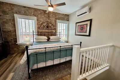 Photo 5 - Bisbee Brownstone Suites