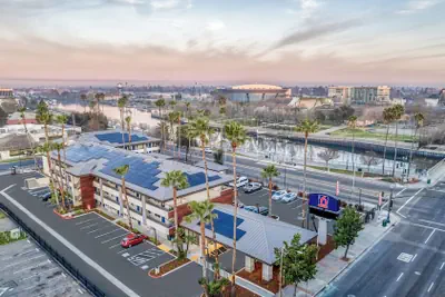 Photo 2 - Studio 6 Suites – Stockton, CA – Waterfront