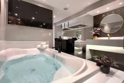 Photo 2 - Sybaris Pool Suites