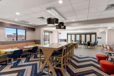 Photo 3 - Hampton Inn Colorado Springs Northeast