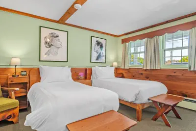 Photo 5 - Mid-Town Motel