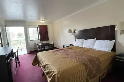 Photo 2 - Chino Motel