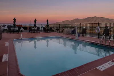 Photo 2 - Fairfield Inn & Suites by Marriott Winnemucca
