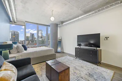 Photo 5 - Placemakr Premier SoBro