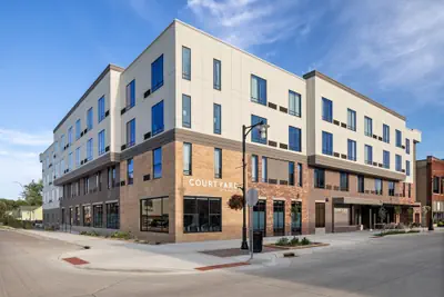 Photo 2 - Courtyard by Marriott Owatonna Downtown