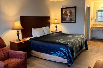 Photo 2 - Hotel O Bien Venido Pearsall I-35