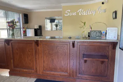 Photo 2 - Sun Valley Inn