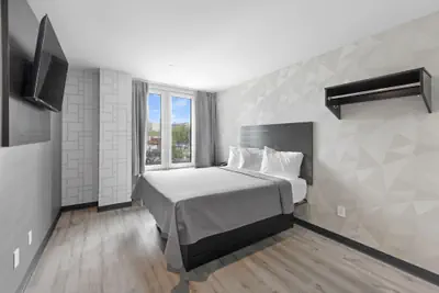 Photo 5 - Hotel 365 Bronx
