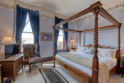 Photo 2 - The Delaware Hotel