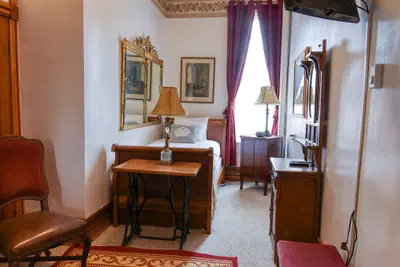 Photo 4 - The Delaware Hotel