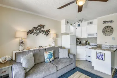 Photo 3 - Turtle Haven by Ryson Vacation Rentals