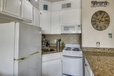 Photo 2 - Turtle Haven by Ryson Vacation Rentals
