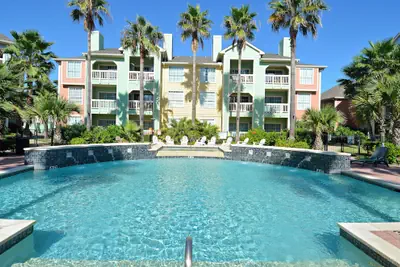 Photo 4 - Hook, Wine & Sinker by Ryson Vacation Rentals