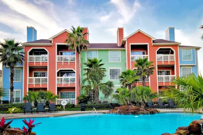 Photo 3 - Hook, Wine & Sinker by Ryson Vacation Rentals