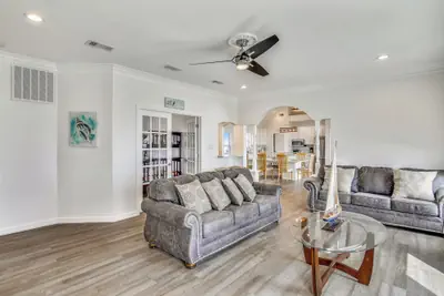 Photo 2 - Kahala Beachfront by Ryson Vacation Rentals