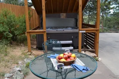 Photo 2 - Bear House -- Ev #3073 5 Bedroom Home by RedAwning