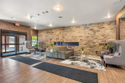 Photo 4 - Cobblestone Hotel & Suites - De Pere/Green Bay