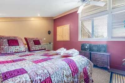 Photo 5 - Perfect Condo For A Girls Getaway! Newly Remodeled And Beautifully Decorated 2 Bedroom Condo by Redawning