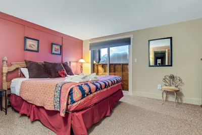 Photo 2 - Perfect Condo For A Girls Getaway! Newly Remodeled And Beautifully Decorated 2 Bedroom Condo by Redawning