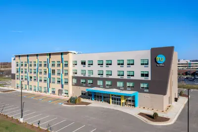 Photo 2 - Tru by Hilton Naperville Chicago