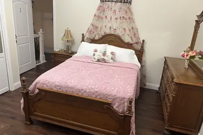 Photo 3 - Holland Farmhouse Inn B & B