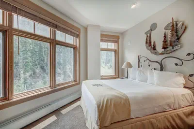 Photo 5 - Luxurious 2 Br In River Run Village With Ski In Ski Out, No Cleaning Fees, Kids Ski Free 2 Bedroom Condo by RedAwning