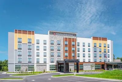 Photo 2 - Hilton Garden Inn Jeffersonville Louisville North
