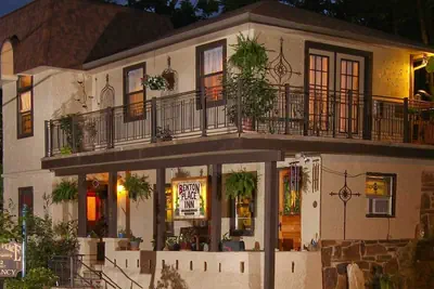 Photo 2 - BENTON PLACE INN