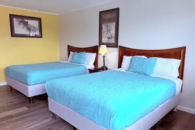 Photo 3 - Champions Inn Del Rio TX Near US 90