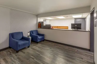 Photo 3 - Baymont by Wyndham Laredo