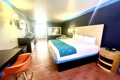 Photo 2 - Casa Blanca Hotel - Orange