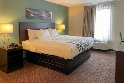 Photo 5 - Sleep Inn & Suites - Coliseum Area