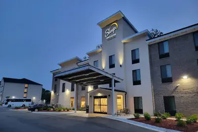 Photo 2 - Sleep Inn & Suites - Coliseum Area